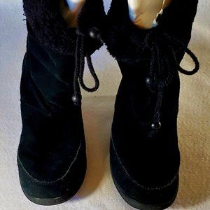 👢Skechers SKCH+3 Pyramids Wedge Boot👢 size 6!